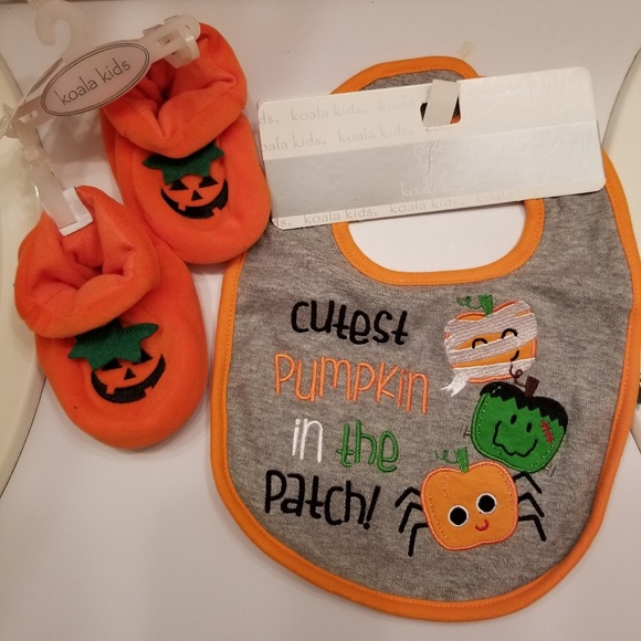 Winter baby boy outfits & Halloween bib & booties - Picture 7 of 7